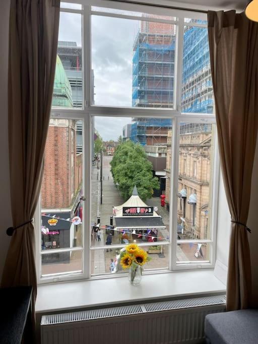 Nero View, Southend City High Street Extérieur photo